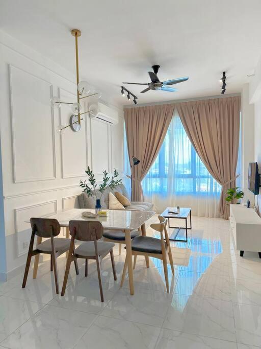 Netflix Two Bedroom Troika Kota Bharu Homestay 118 Eksteriør bilde