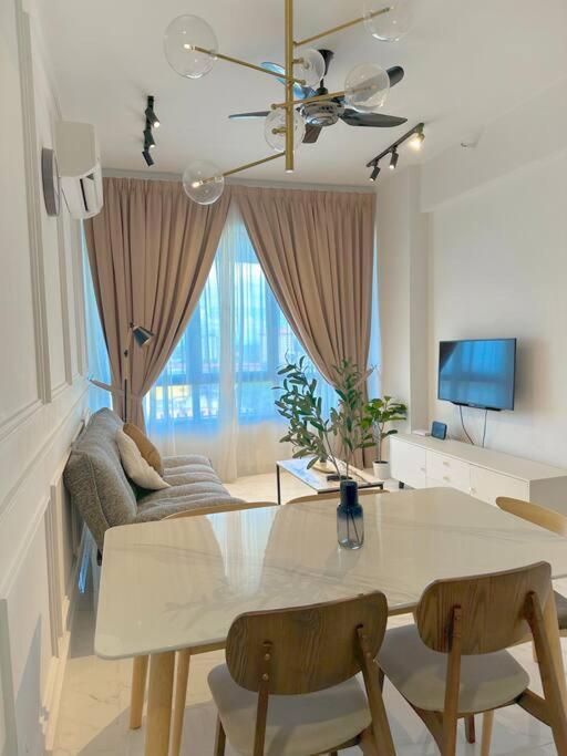 Netflix Two Bedroom Troika Kota Bharu Homestay 118 Eksteriør bilde